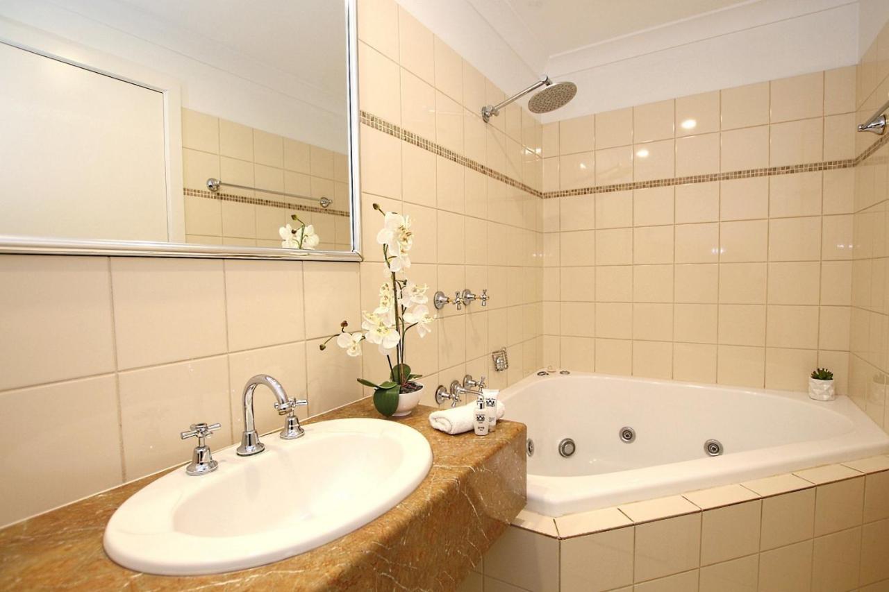 Apartments 521 Уорнъмбул Екстериор снимка