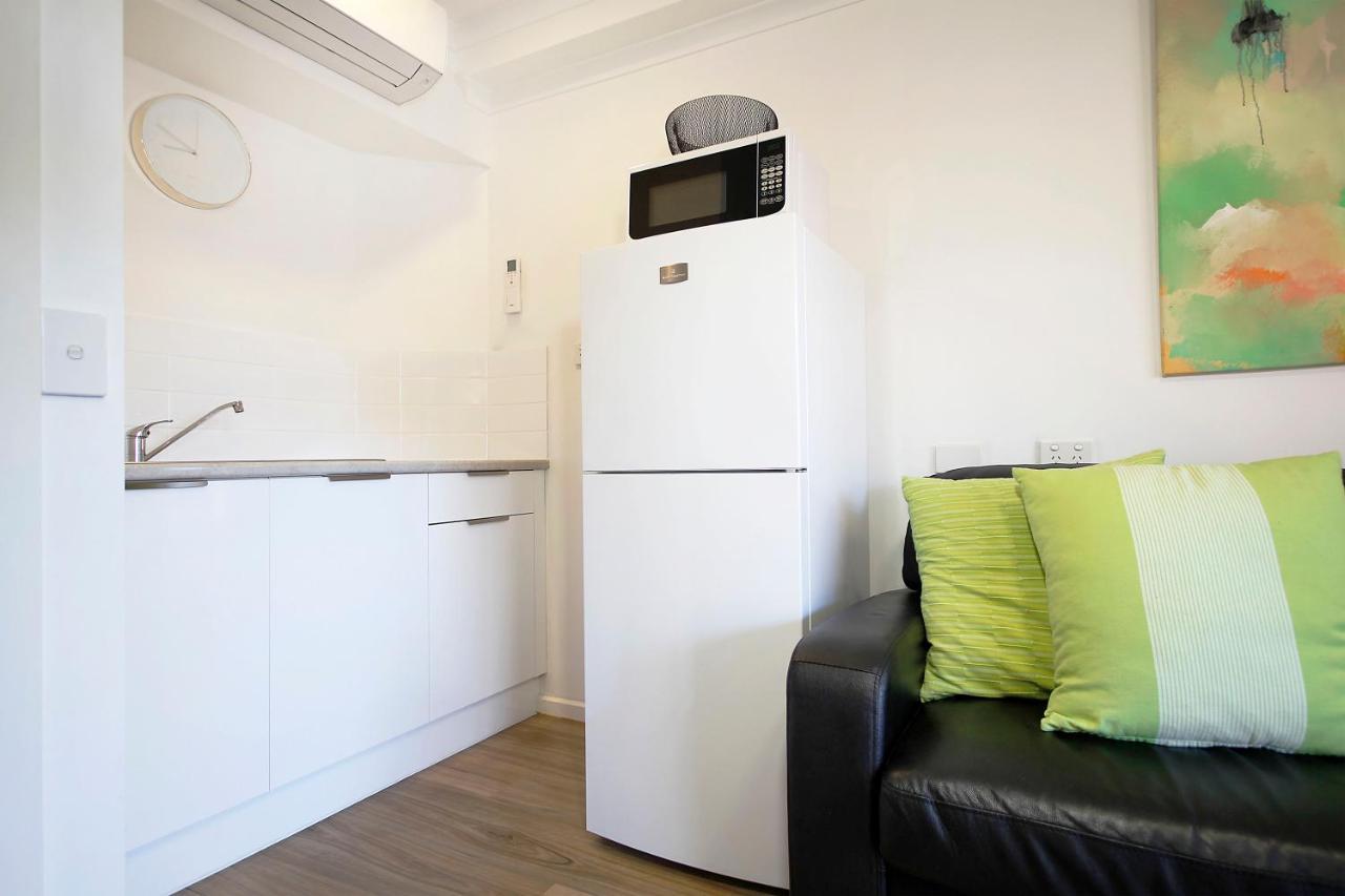 Apartments 521 Уорнъмбул Екстериор снимка